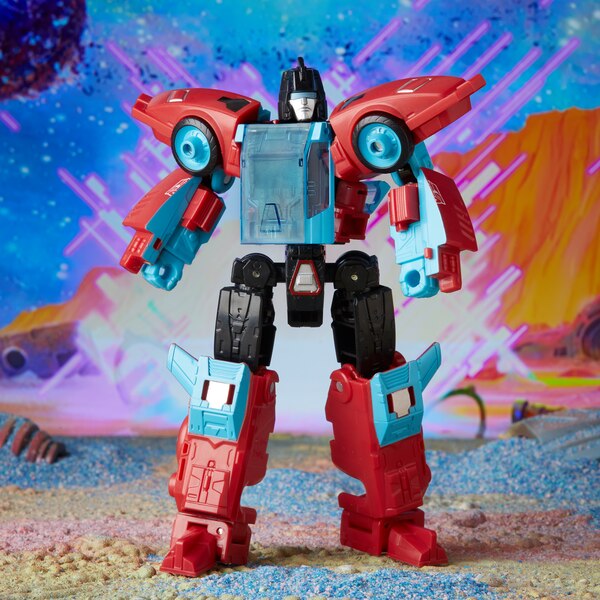 SDCC 2022   Transformers Legacy Autobot Pointblank (2 of 7)